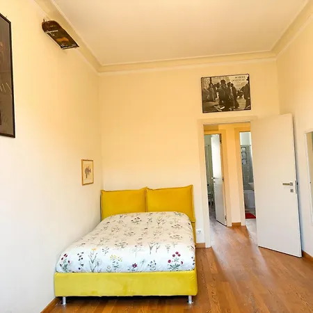 Solare A 2 Passi Dal Centro Apartment *