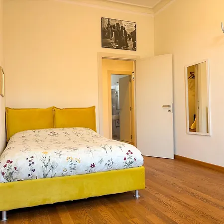 Solare A 2 Passi Dal Centro Apartment *
